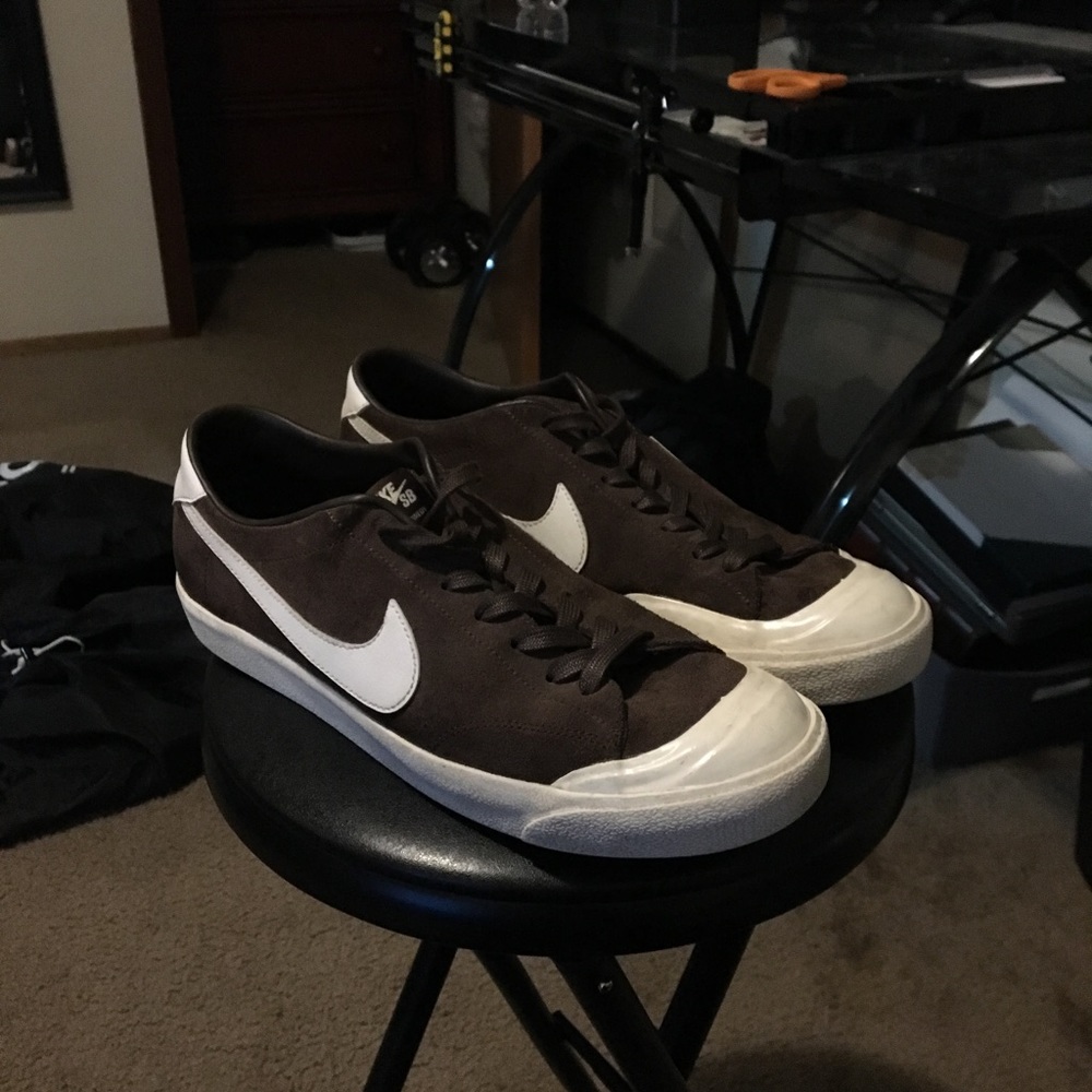Nike All Court Low